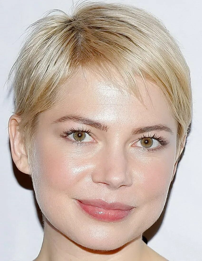 стрижка пикси. эмма стоун стрижка каре. патриция аркетт стрижка пикси. эмма стоун стрижка. кейли куоко прически.