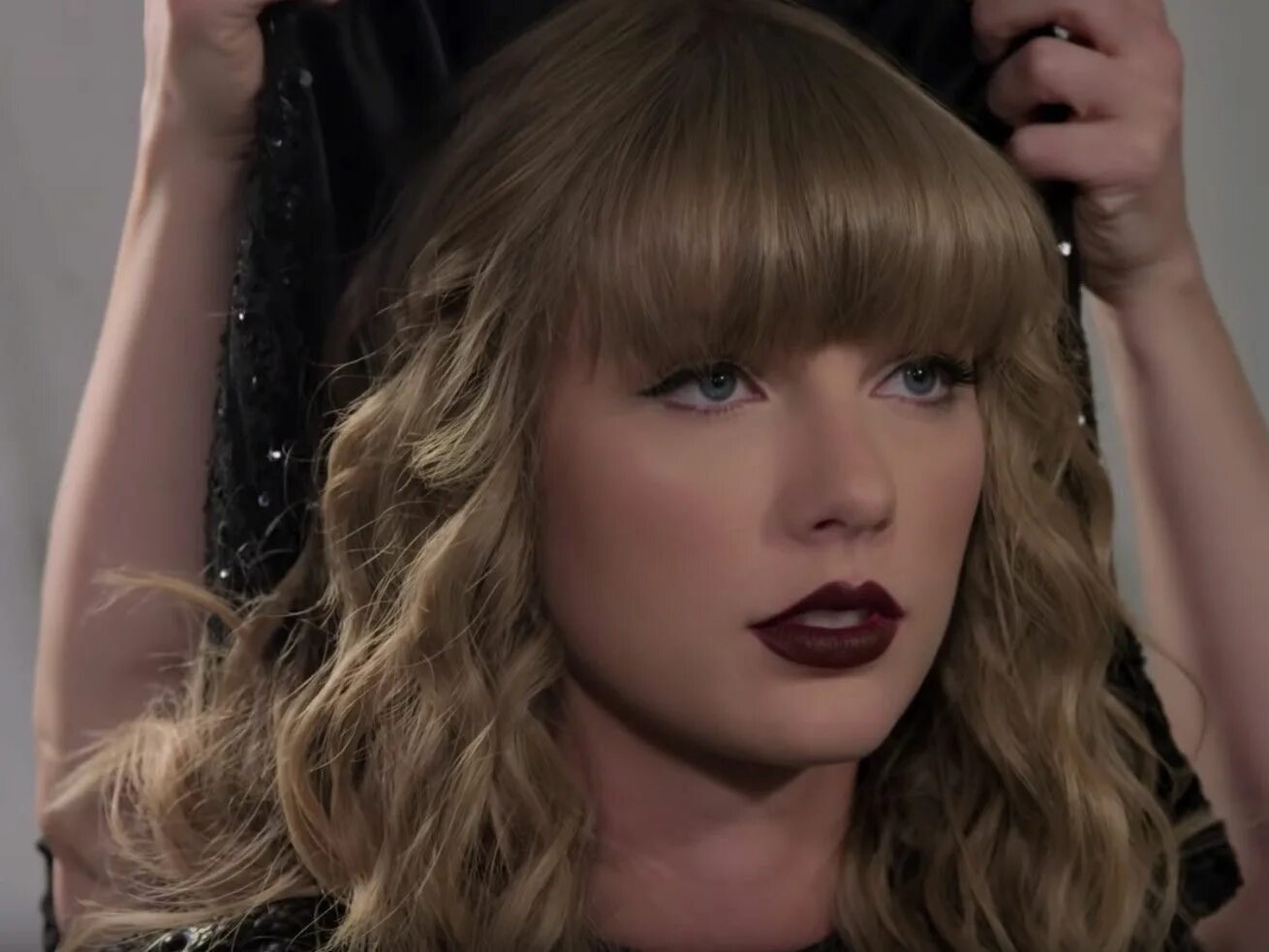 Taylor swift taylor s version. Мисс американа тейлор свифт. taylor swift 2025. мисс американа 2025. тейлор свифт сатанистка.