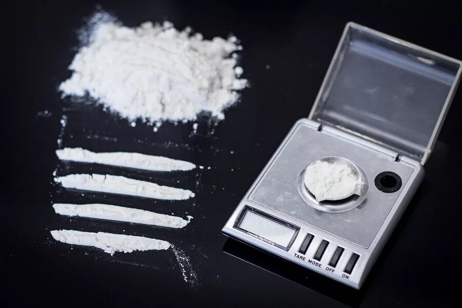 Можно ли порошком. Кокс порошок наркотик. 100 Мг кокаин. Кокаин 2021. 1 Грамм кокаина.