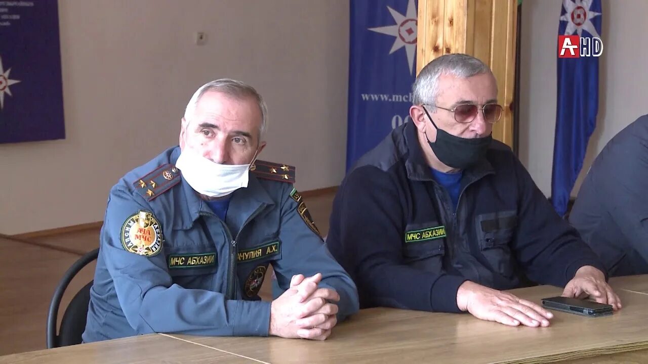 Мчс абхазии. Министр мчс абхазии. мчс абхазии квициния. фото министра мчс абхазии. мчс абхазии шеврон.