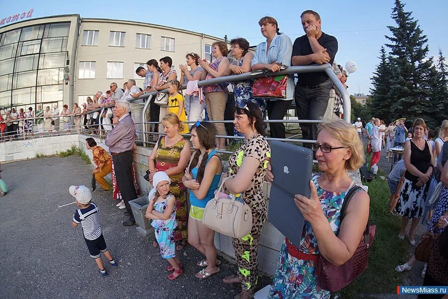 Крылья миасс машгородок. 109 садик миасс машгородок. Квартиры-студии. Машгородок миасс прометей. Крылья миасс машгородок.