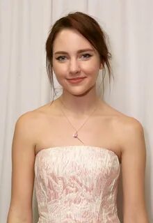 Picture of Haley Ramm.