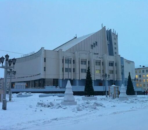 Заполярный театр драмы норильск. Норильский театр имени маяковского. заполярный театр драмы имени в. маяковского,. норильский заполярный театр драмы имени вл. маяковского. норильский заполярный театр драмы.