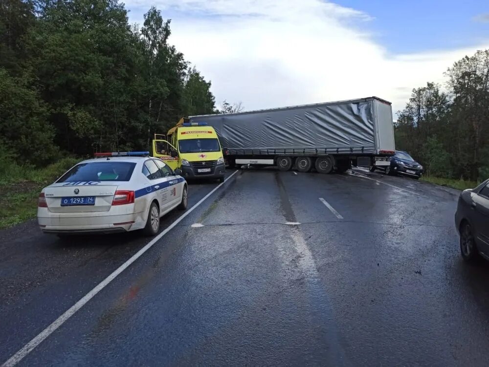 Фура. Трасса м5 Урал. Авария на м5 сегодня челябинская