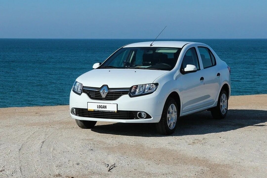 Рено логан renault. Renault Logan 2. Рено Логан Ренаулт. Renault Logan 2014. Renault Logan 2013.