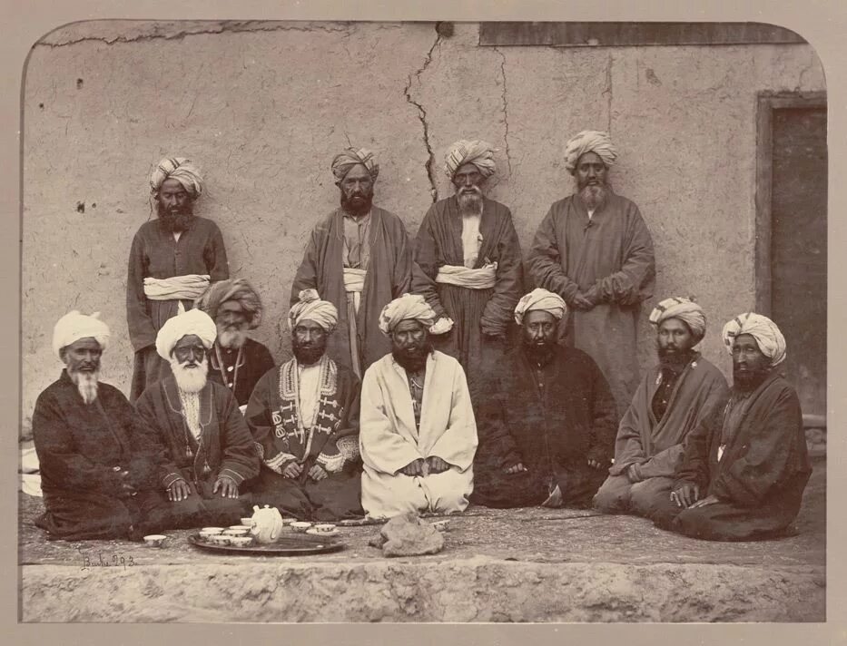 Жизнь мусульман в 19 веке в россии. Мусульмане 19 век. Старый мусульманин. Афганские суфии\. Старые мусульмане картинки.