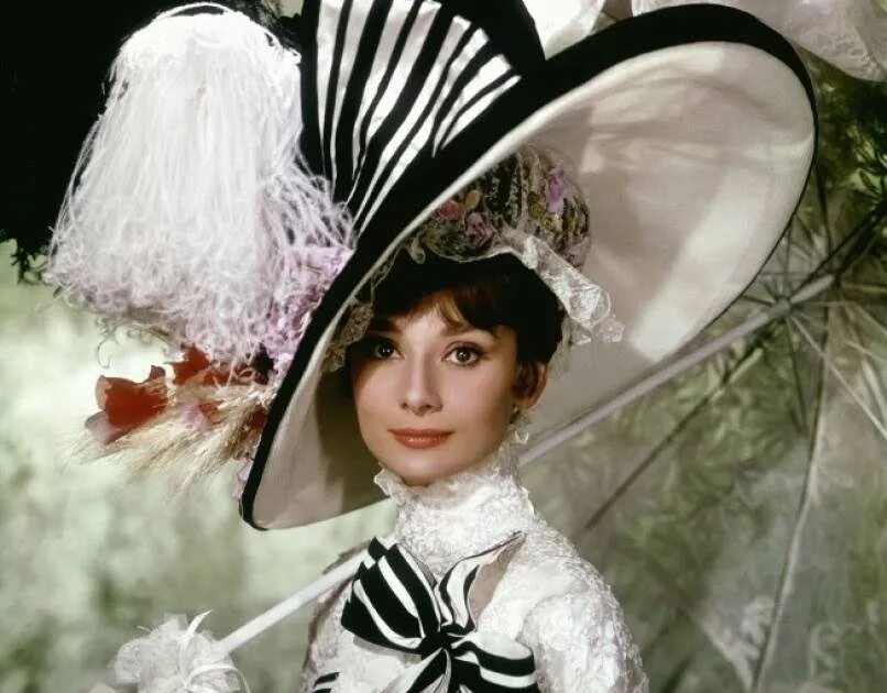 История создания леди. Одри хепберн пигмалион. Мюзикл «моя прекрасная леди» фредерика лоу 1956. Моя прекрасная леди оперетта московский театр оперетты. Одри хепберн моя прекрасная леди.