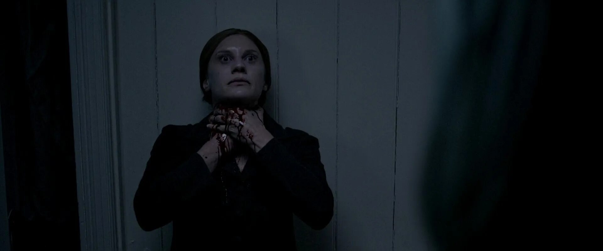 не стучи дважды (2016). не стучи ужасы. не стучи 2022. не стучи ужасы. хавьер ботет не стучи дважды.