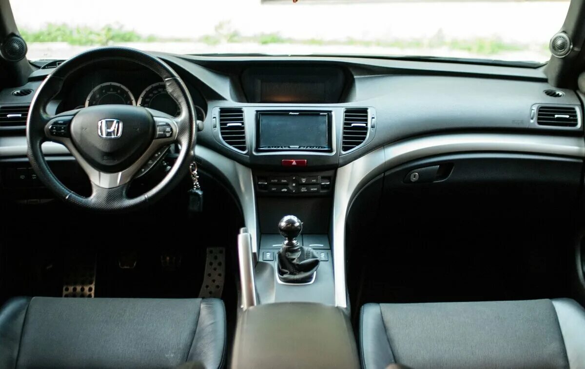 Хонда аккорд 2005 топливная трубка. 4 салон. Аккорд 8 система. Хонда аккорд 8 поколения двигатель в схема. Accord 8 топливная система.