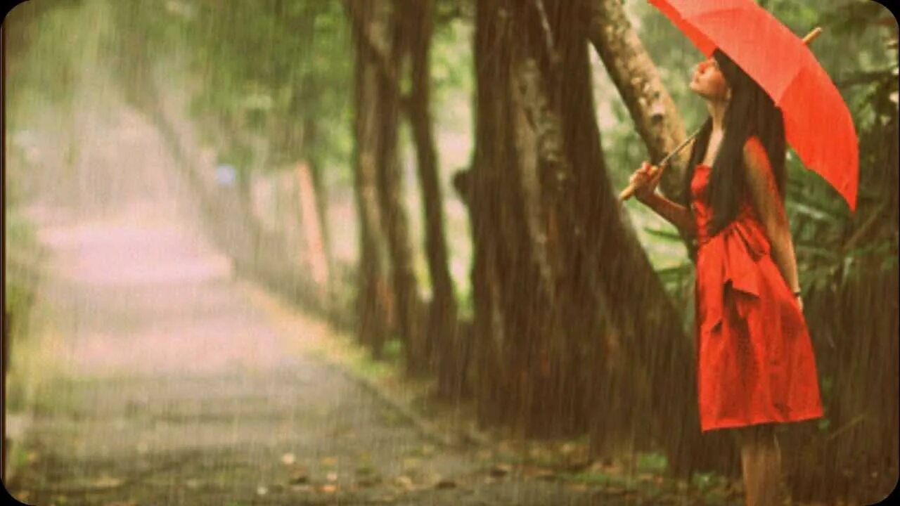 Жаңбырлы ғұмыр 13. Любимые под зонтом. Апрельский дождь. Ёмгирлар. Фотосессия под дождем на улице летом идеи.