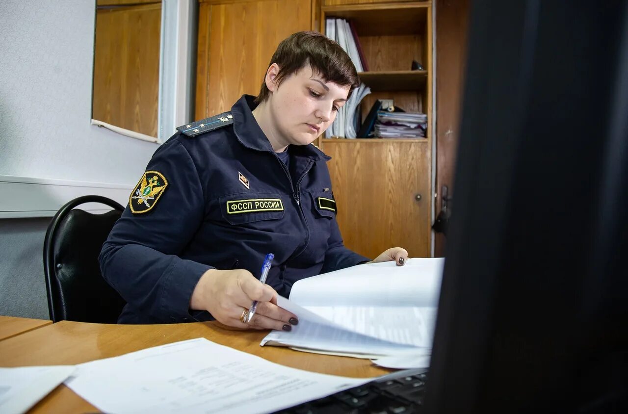 Долгов дня сегодня. Приставы Пролетарский район Тула. Судебные приставы Пролетарского района Тулы. Арест имущества. Пристав Пролетарского района Тула Носкова.