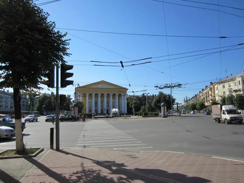 Театр улиц и площадей. Театральная площадь рязань. театральная улица рязань. театралка рязань. рязань центральная площадь.