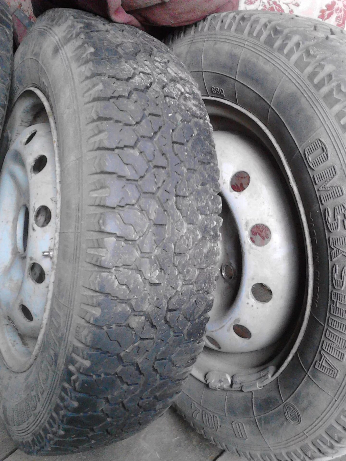 Артикул шины на ваз 1111 ока. Покрышка ока r12. Шины автомобиль ока. Шины 12 радиус ока. Шины автомобиль ока.