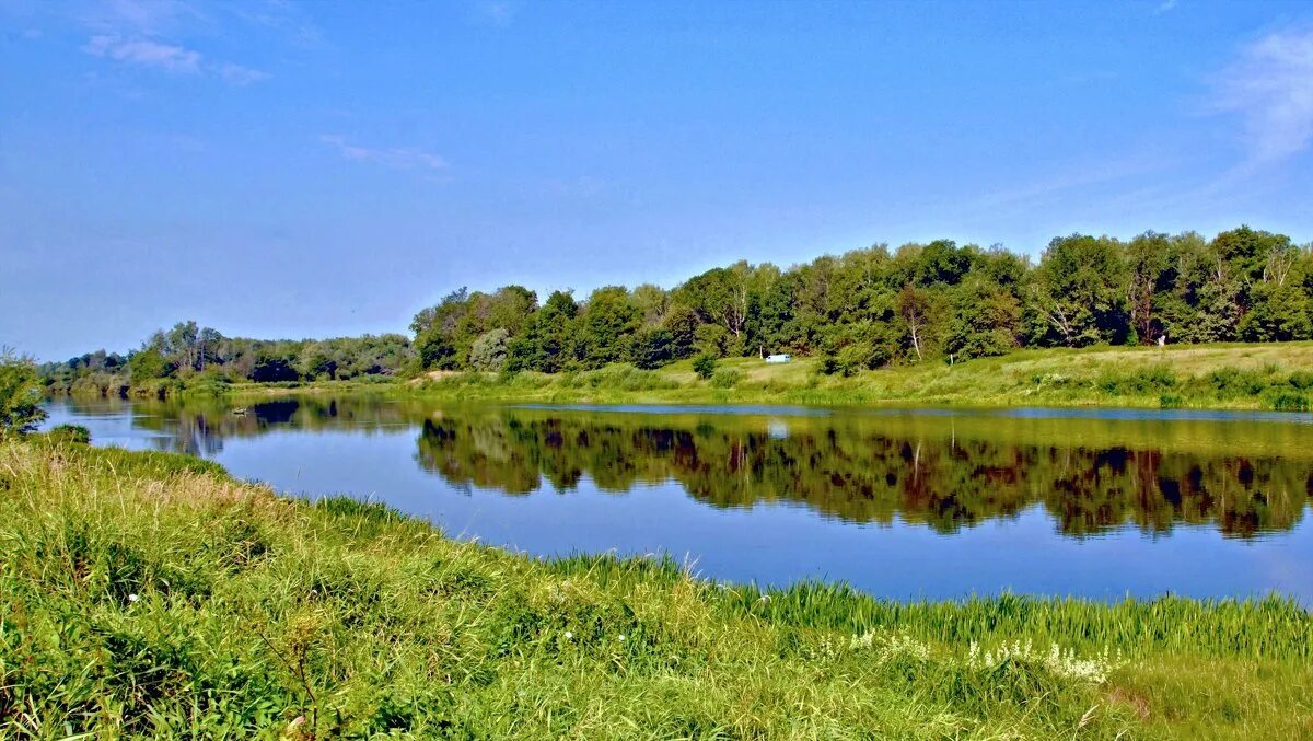 облачность на прошлой неделе. клязма. пейзаж шахуньи. берег реки клязьмы. безветрие фото.