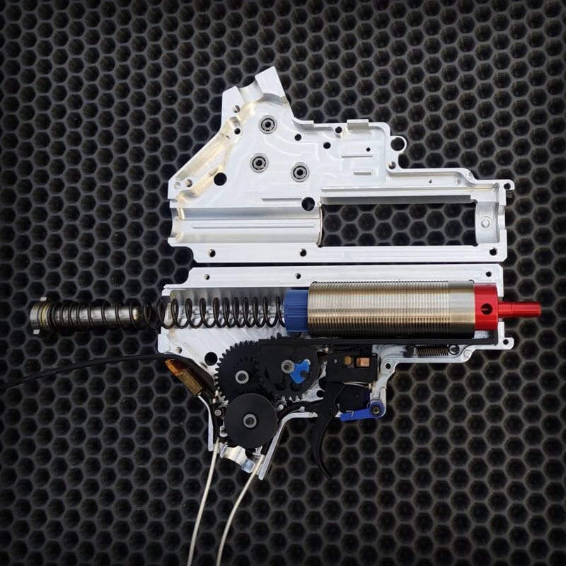 Gearbox 5 1. Gearbox v2. шиминг гирбокс 3. gearbox v3 размер. голова цилиндра гирбокс.