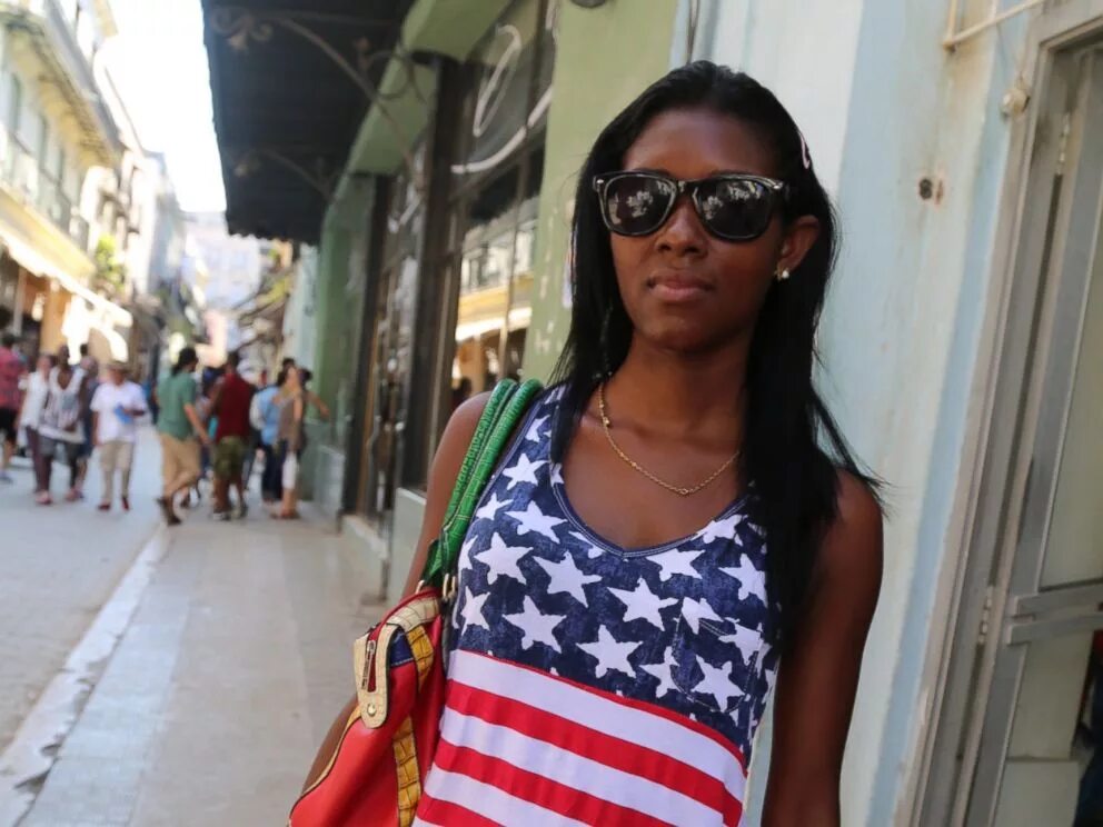 девушки кубы. кубинки в гаване. кубинские креолки. кубинские женщины. кубинки в гаване.