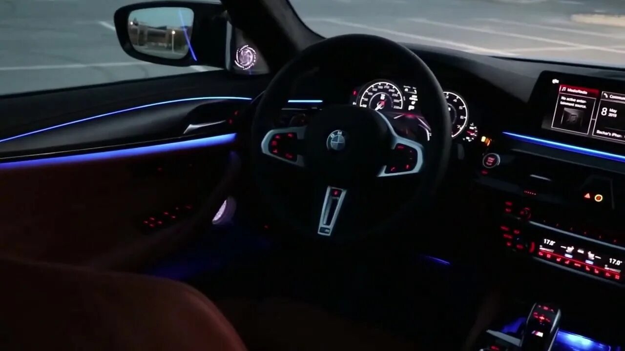 Настанет час мечты м5 ф90. Bmw m5 f90 подсветка салона. bmw m5 f90 салон ночью. bmw m5 f90 competition салон ночью. бмв м5 ф90 компетишн салон.