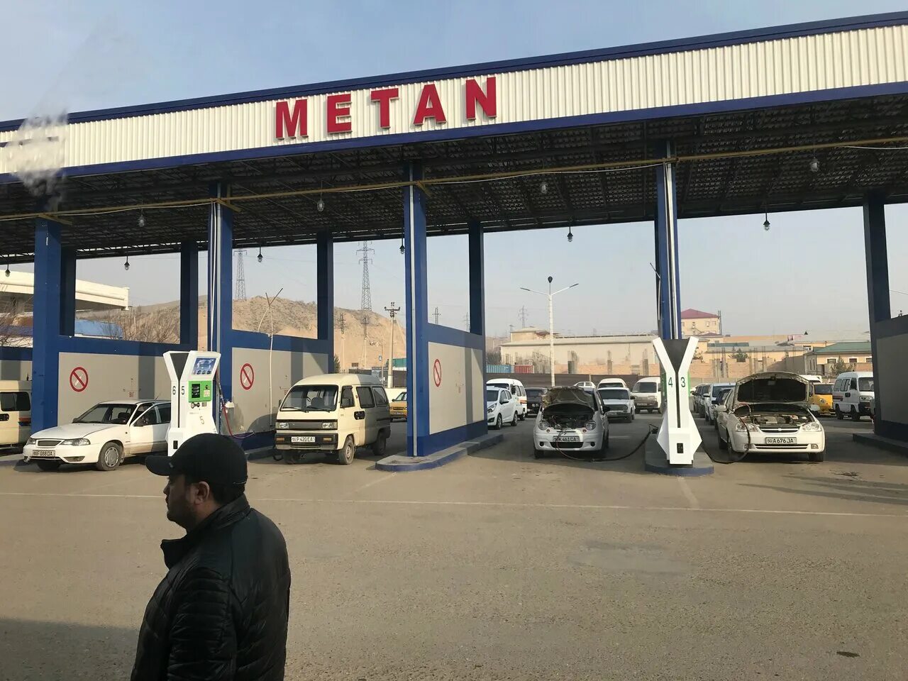 узбекистан, наманган шахар. узбекнефтегаз zapravka. Hududgaz farg`ona. наманган узбекистан. газ заправка очередь наманган2022.