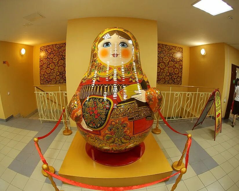 Центр хохлома. С семино ковернинского района хохломской художник. Центр хохлома. Музей «золотая хохлома» в г. Семенов музей золотая хохлома.