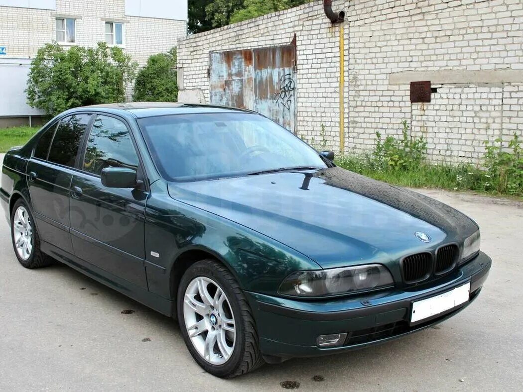 Бмв 98 года. BMW 520i 1999. БМВ 98 года седан. БМВ 5 98 года.