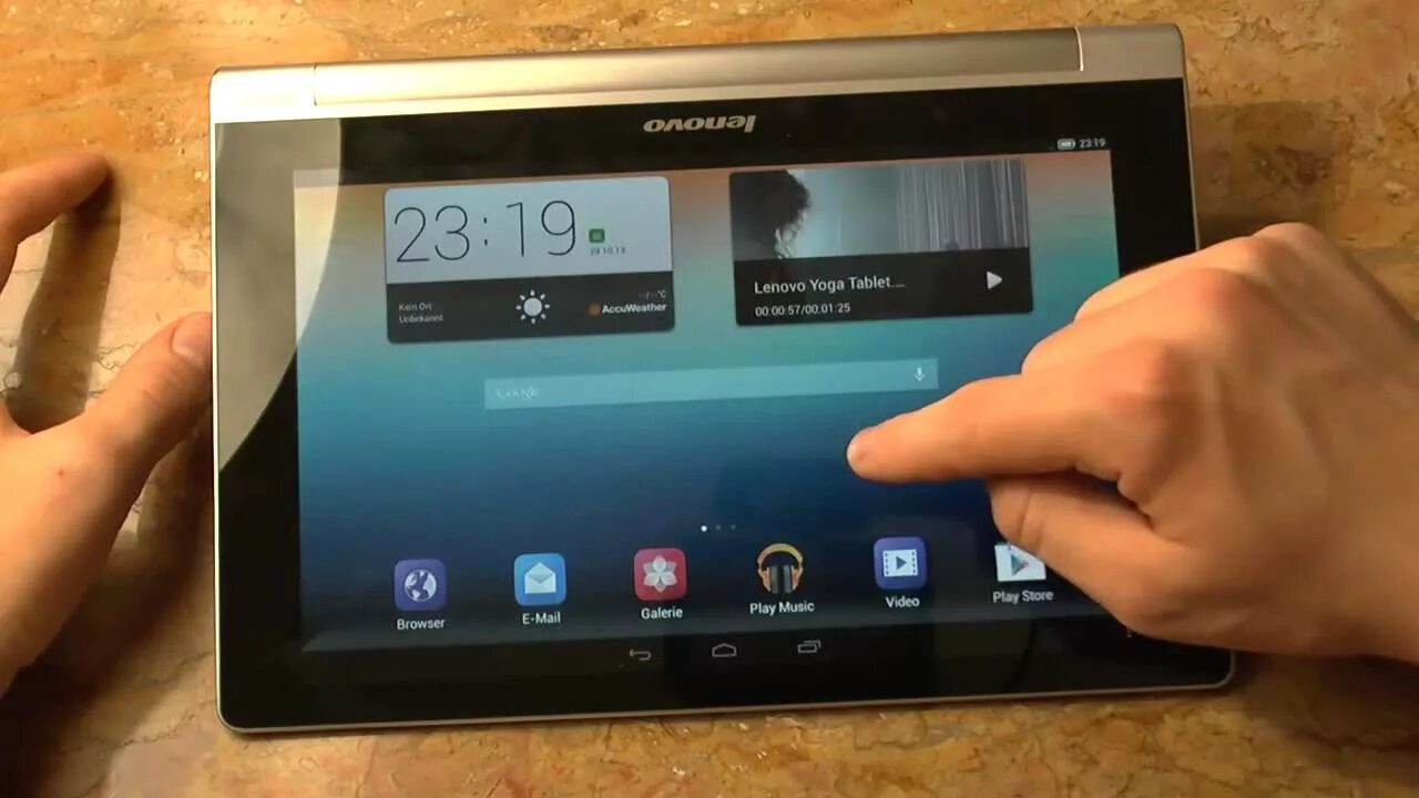 Планшет сам выключается. Lenovo Yoga Tablet 10 3. Lenovo Yoga Tablet 10 2 Keyboard. Lenovo 0560 планшет. Планшеты леново Yoga сенсорные экраны.