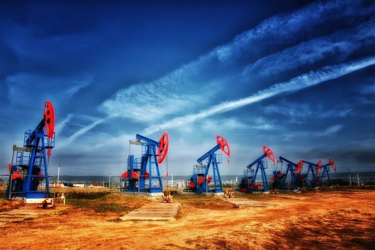 Нефтяная промышленность входит в. Нефтегазовое месторождение дунга. месторождение дунга мангистауская область. нефтяная вышка. нефтяная скважина.