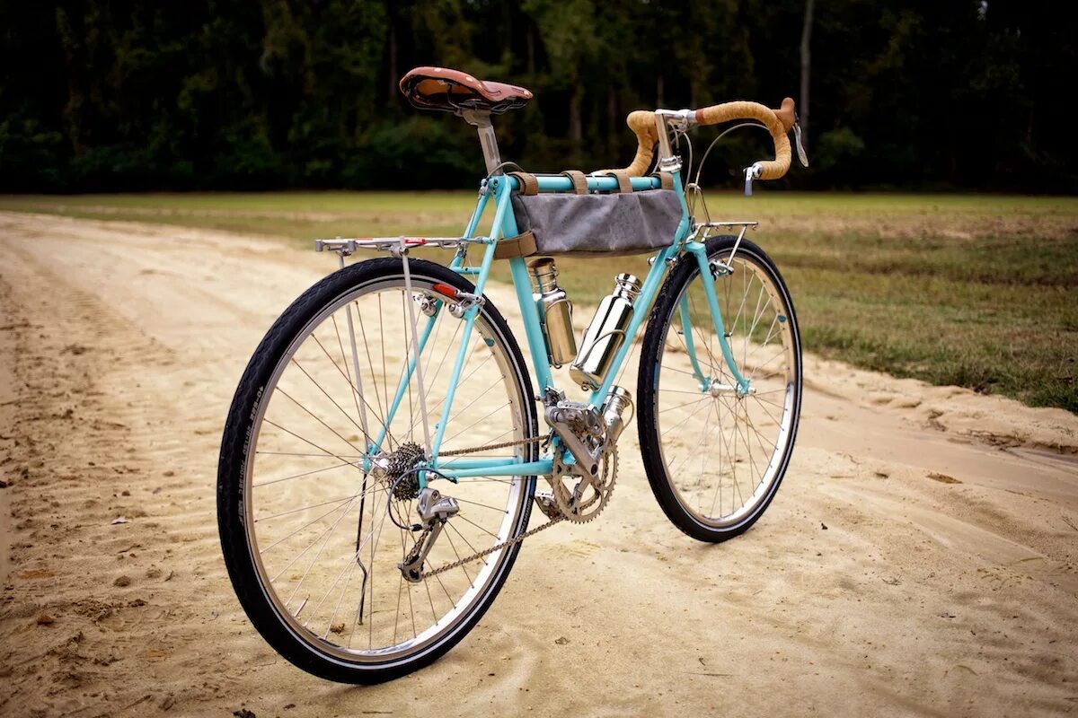 Гревел туринг. Туринг велосипед. Vintage Touring Bicycle Bikepacking. Touring Bike Gravel.