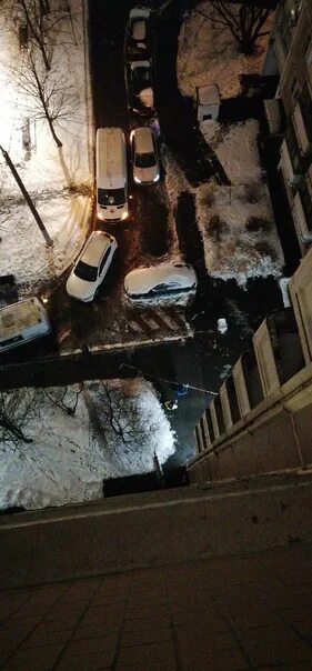 Происшествие на Южнобутовской улице. Выпал из окна Долгопрудная аллея.