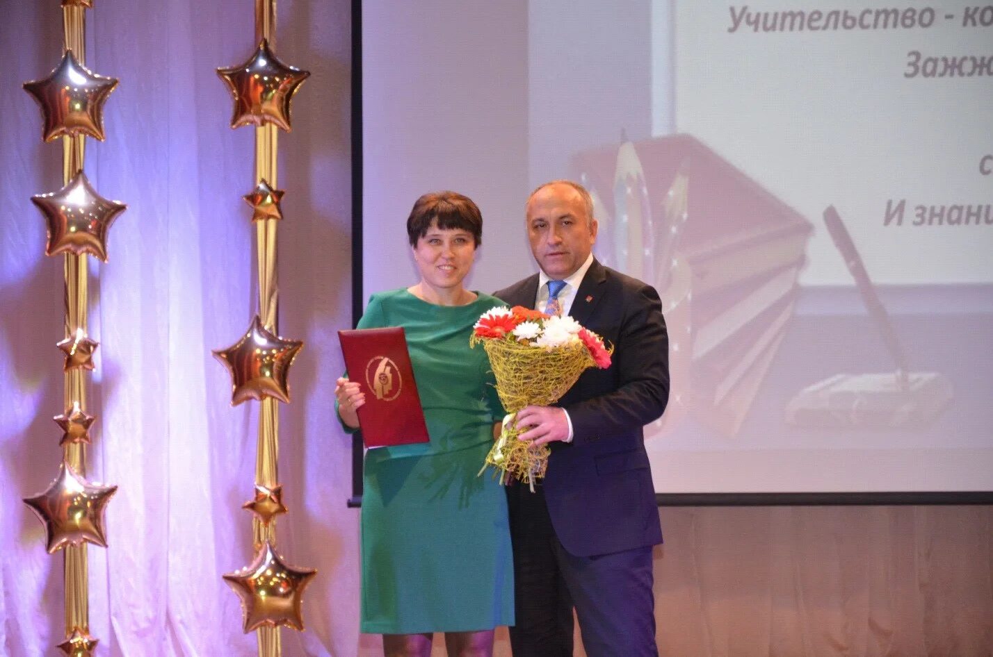 директор 5 школы азнакаево. директор 8 школы азнакаево. директор школы азнакаево. директор школы фото. директор школы азнакаево.