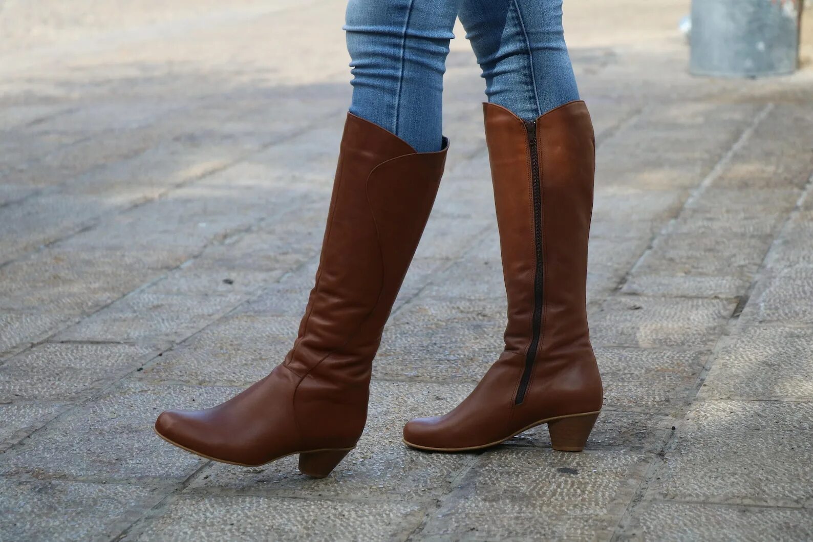 Does boot. Does boot