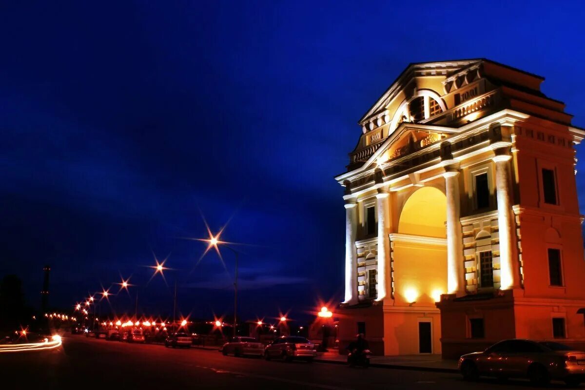 Шелехов корабль фонтан. Иркутск карламркса ночью. Иркутск ночью. Куда сходить в иркутске вечером. Иркутск летом.