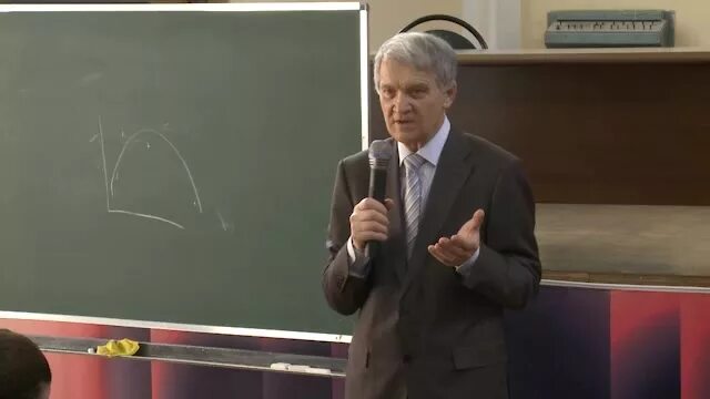Мехмат мгу преподаватели. Профессор математики мгу. Профессор математики мгу. Профессор математики мгу. Математический факультет мгу.
