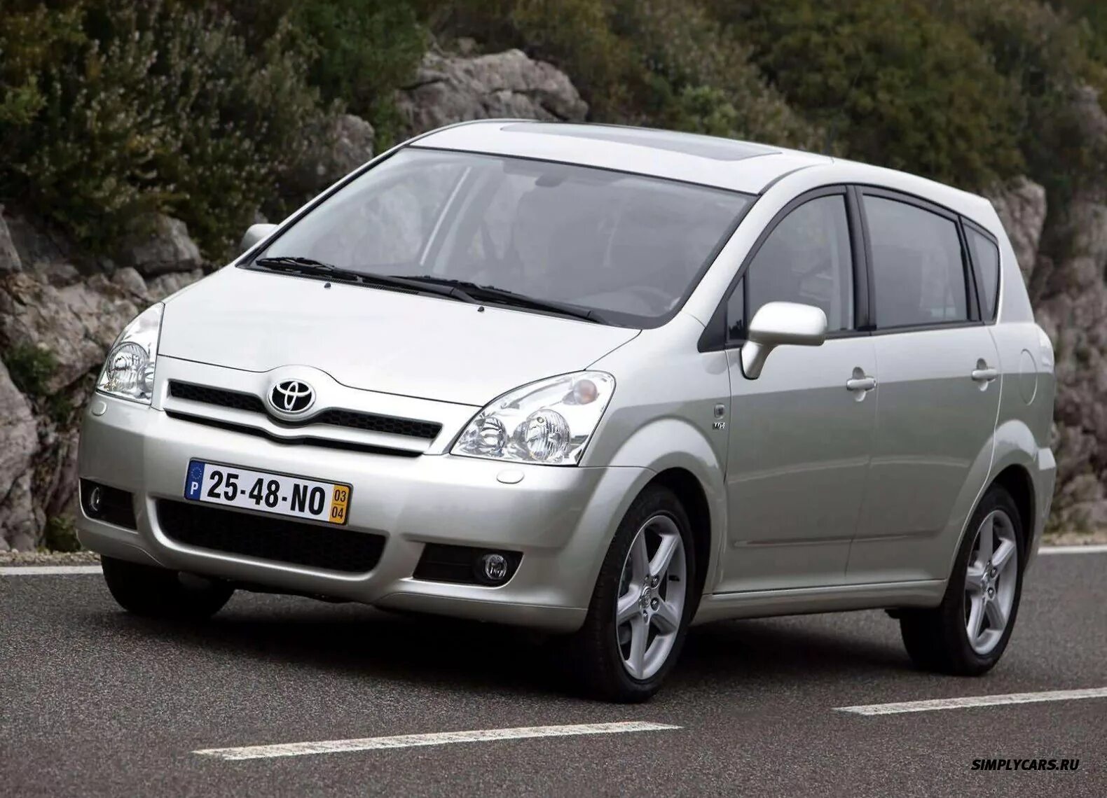 Автомобиль тойота королла версо. Тойота королла верса2004. Автомобиль тойота королла версо. Toyota corolla verso 2004 2009. Toyota corolla verso 2009.