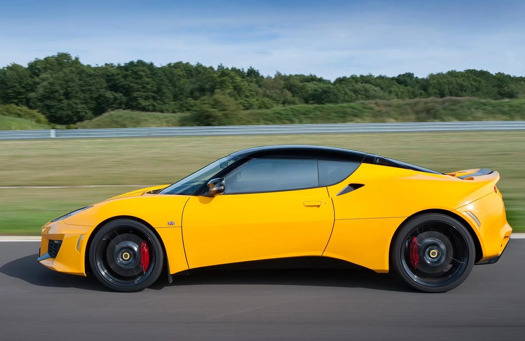 Aston martin vantage amr. самый быстрый лотус. Mclaren 750lt. легкий мощный. ямаха р6 2013.