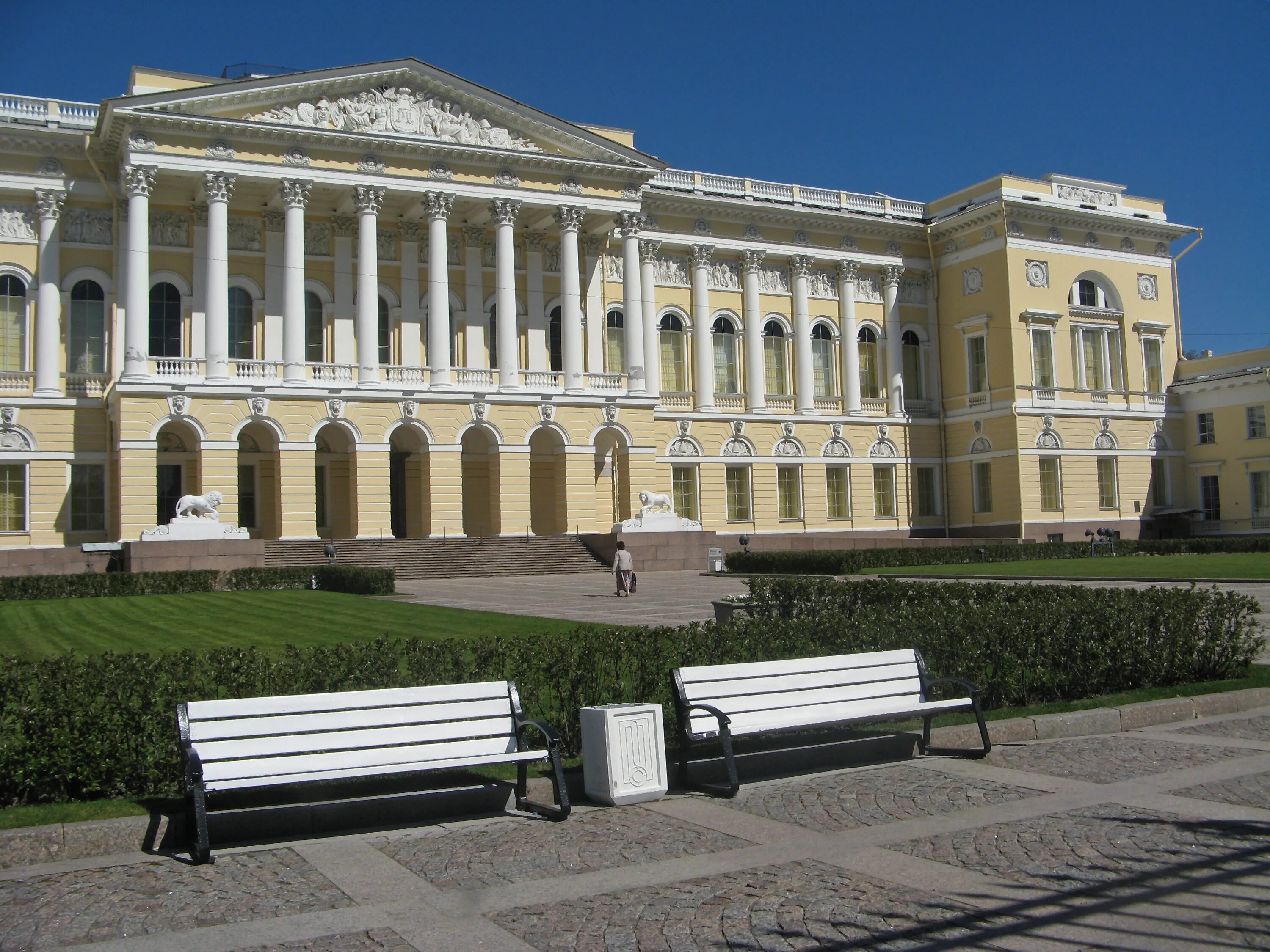 Михайловский п н. Михайловский дворец (главный корпус русского музея).