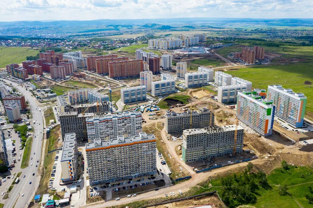 Житель Солнечного Красноярска поделился фотографиями микрорайона с высоты птичье