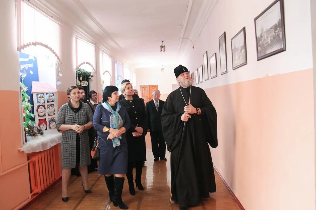 Курская православная гимназия. Православная гимназия Курск. Курская православная гимназия во имя. Директор православной гимназии Курск.