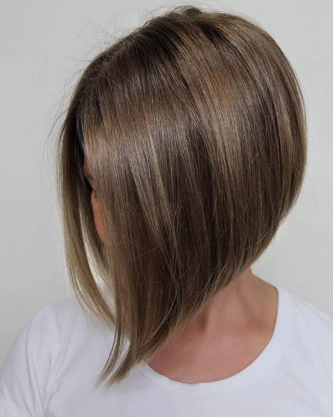 Каре темно русые волосы фото @andrewlovescolor shared a photo on Instagram: "Double blurred the roots, ash bl