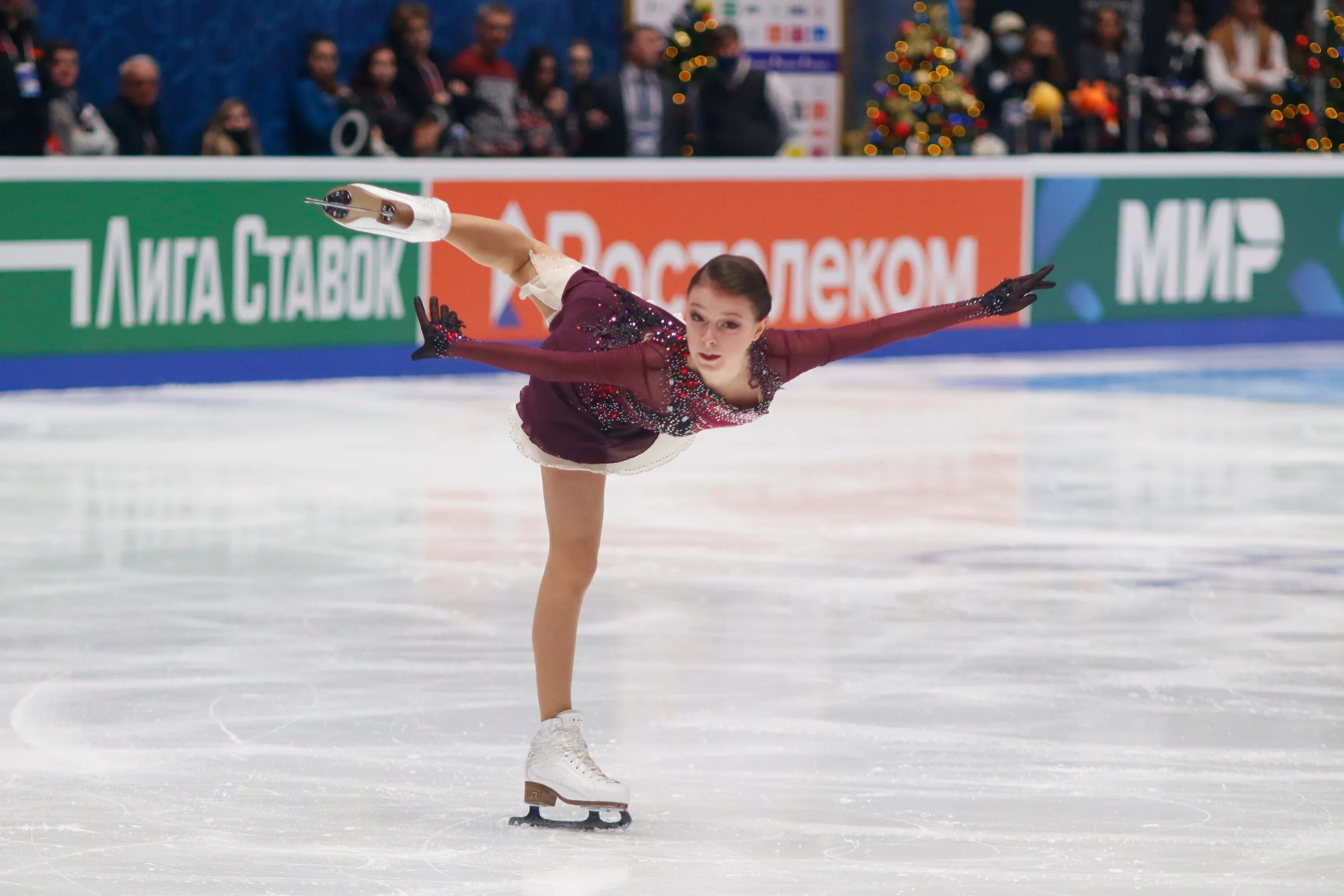 Произвольная программа фигурное кубок первого канала. Камила Валиева Чемпионат Европы 2022. Трусова Валиева Щербакова 2022.