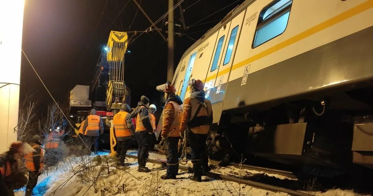 29 ноября 2019 день. Железнодорожная авария. Столкновение поезда с автомобилем.