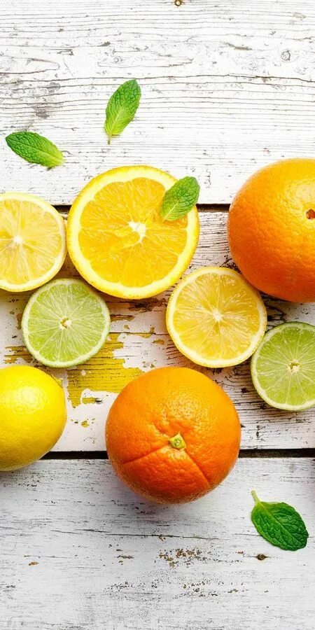 Кислый лимон. Желтый померанец. Апельсин для презентации. Цитрусы фото. День апельсина и лимона.