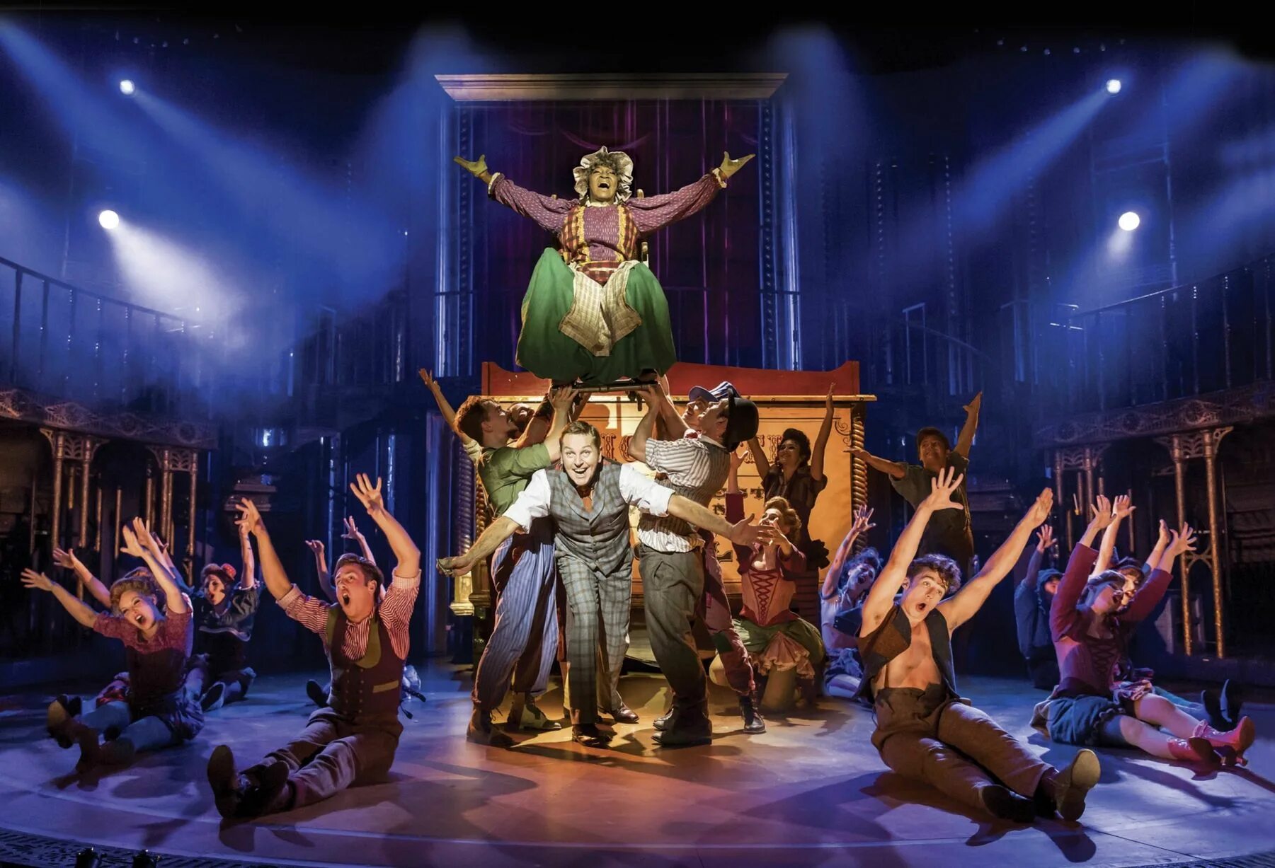 Театр гершвина в нью-йорке. Нью йорк нью йорк мюзикл. Бьеса. I show theatre. Мюзикл бродвей.