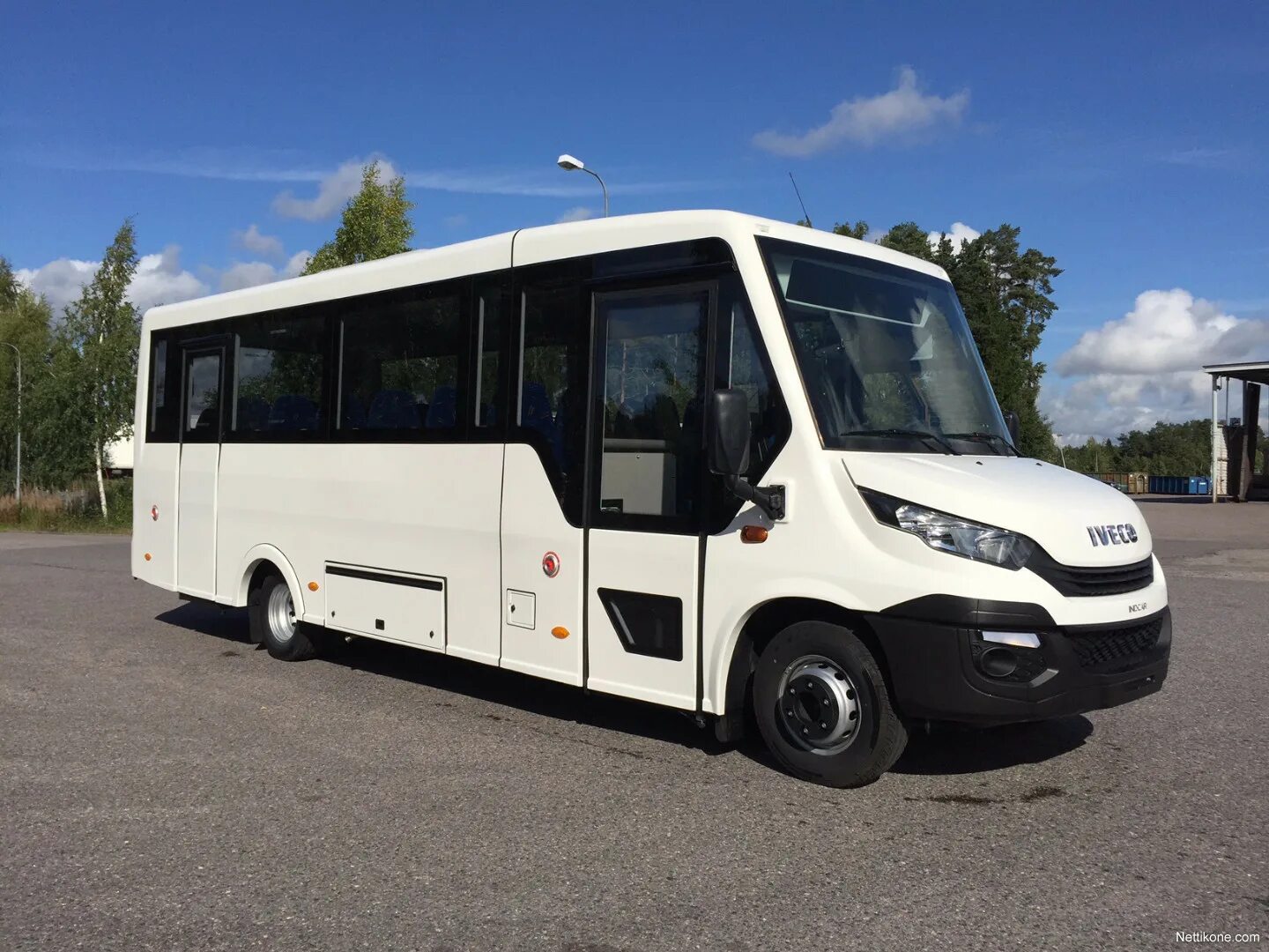 Продажа Городской автобус VSN 700 на базе IVECO DAILY в Москве. Купите по выгодн