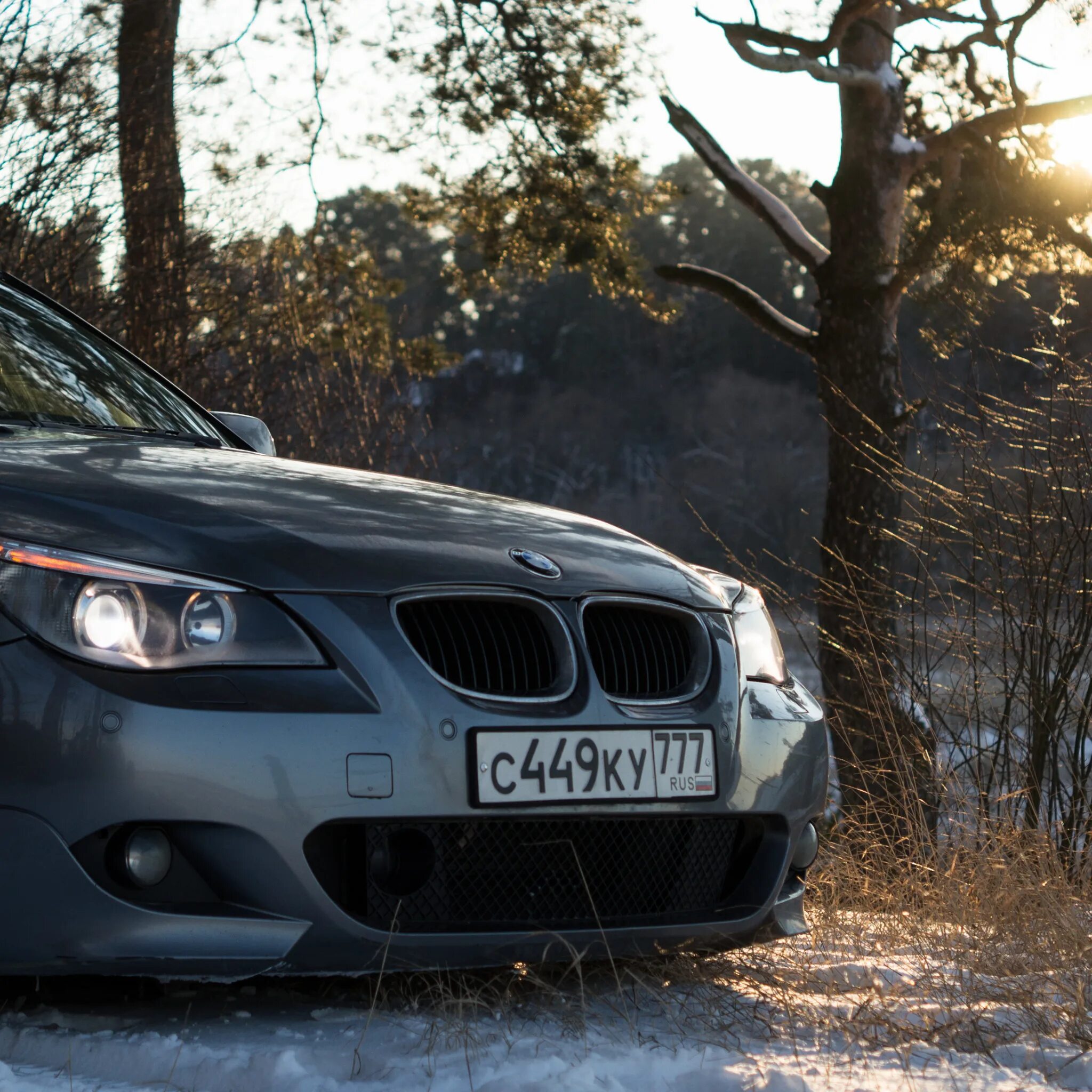 M 60 bmw. БМВ 5 е60. BMW e60 Snow. BMW m5 e60. БМВ м5 63.