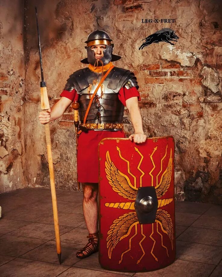 Римская Империя легионеры. Рим IX испанский Легион. Легионеры в древнем Риме. Римский легионер 10 легиона. Римский воин легионер