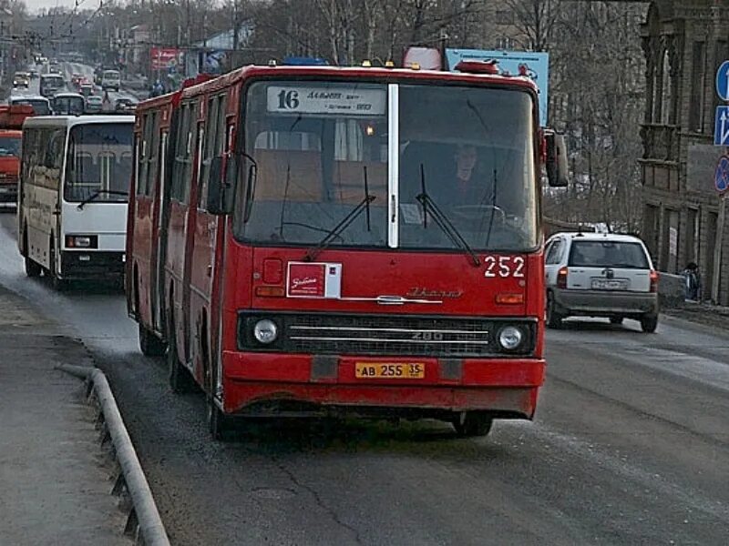 Вологодские автобусы. Автобус Вологда. Старые автобусы Вологды. 16 Автобус Вологда 2001. Вологда автобус сайт