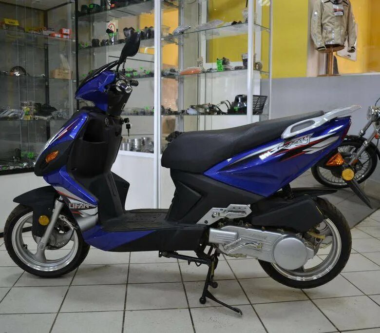 Lifan s-ray 125. Скутер Лифан 125. Скутер Lifan s-ray. Скутер лифан 150