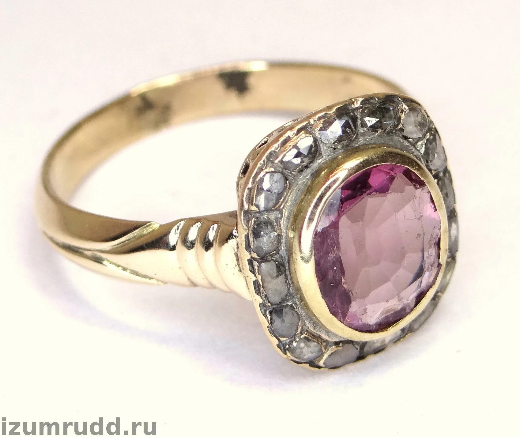 красивые старинные кольца. старинный перстень. кольца signet ring. перстень печатка царская медь 19 век. старинные мужские перстни.