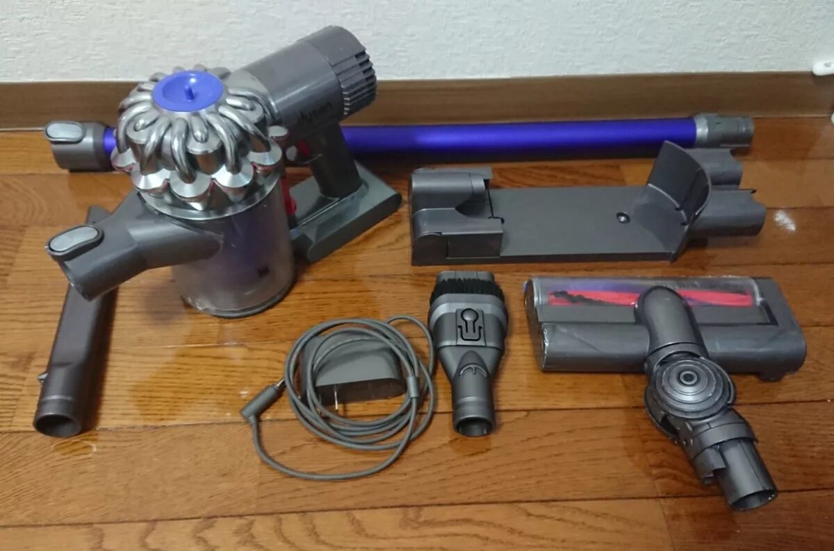 Дайсон dc62. Dyson dc62 v6. Dyson dc62 v6 турбощетка. Dc62 Dyson корпус. Дайсон 62