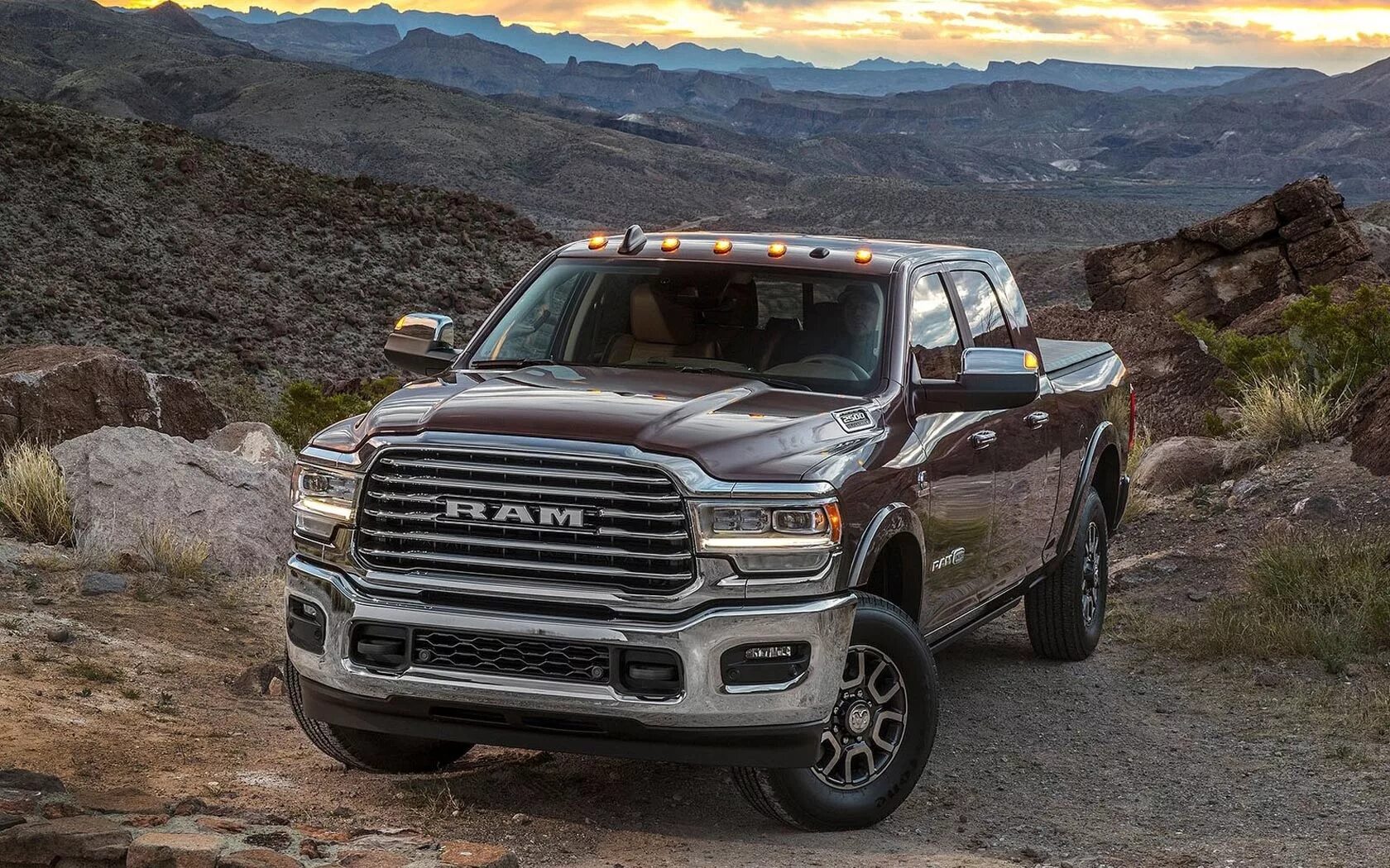Рам 2019 года. Dodge ram 2500 heavy duty. dodge ram 2500 2019. dodge ram 3500 2025. dodge ram 3500 2019.